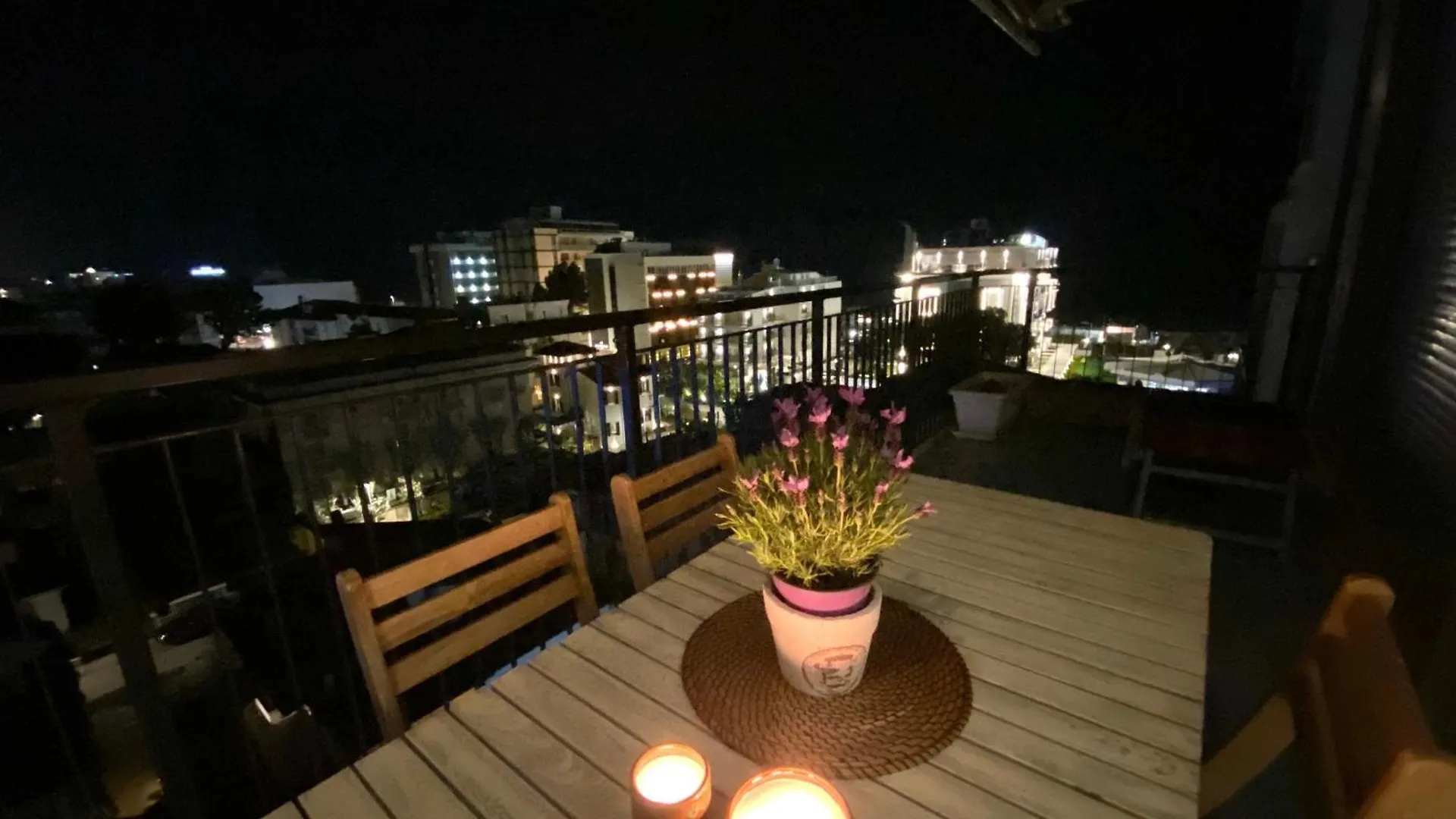 Il Mare In Una Stanza Riccione Apartmán